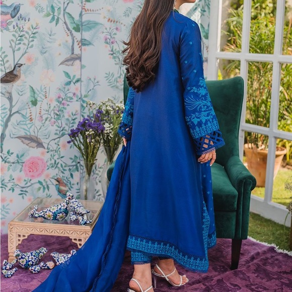 Farah Talib Aziz - small - Picture 5 of 16